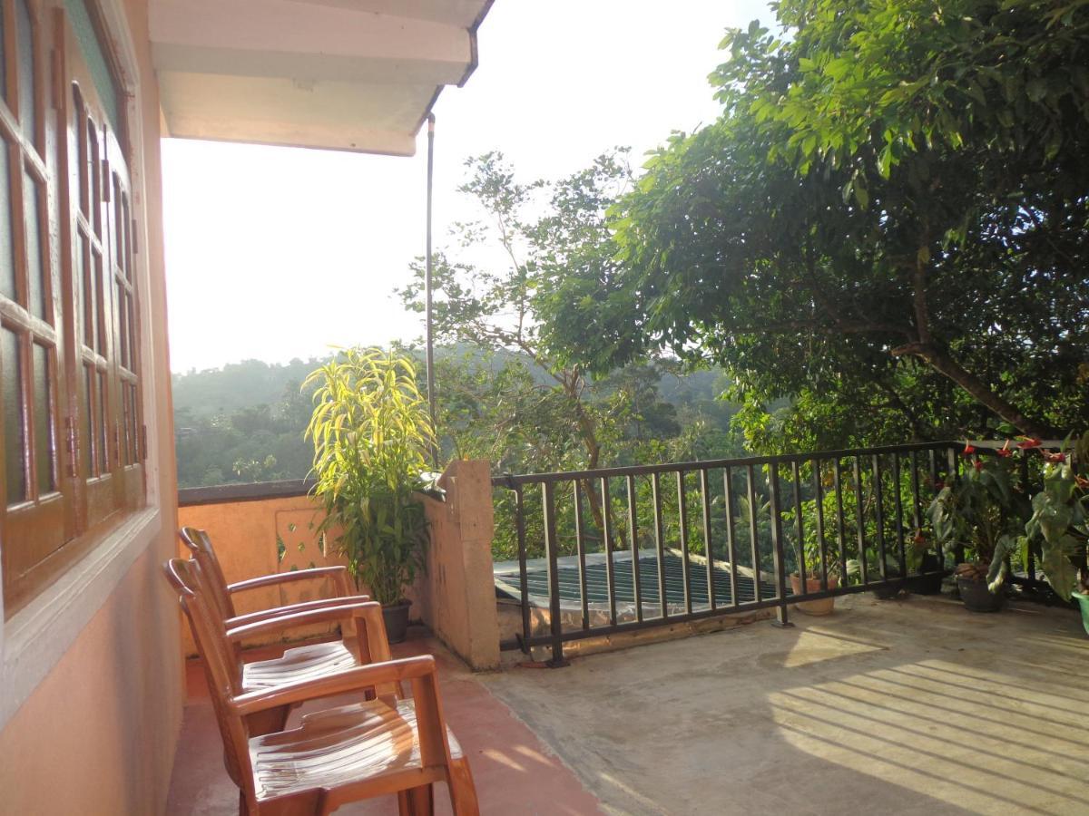 Nisha homestay inn Peradeniya Luaran gambar
