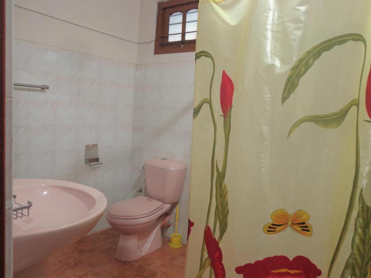Nisha homestay inn Peradeniya Luaran gambar